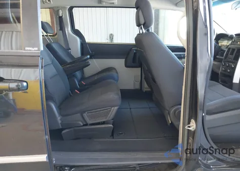 2010 Dodge Grand Caravan Sxt from USA, damaged, VIN 2D4RN5D13AR406213